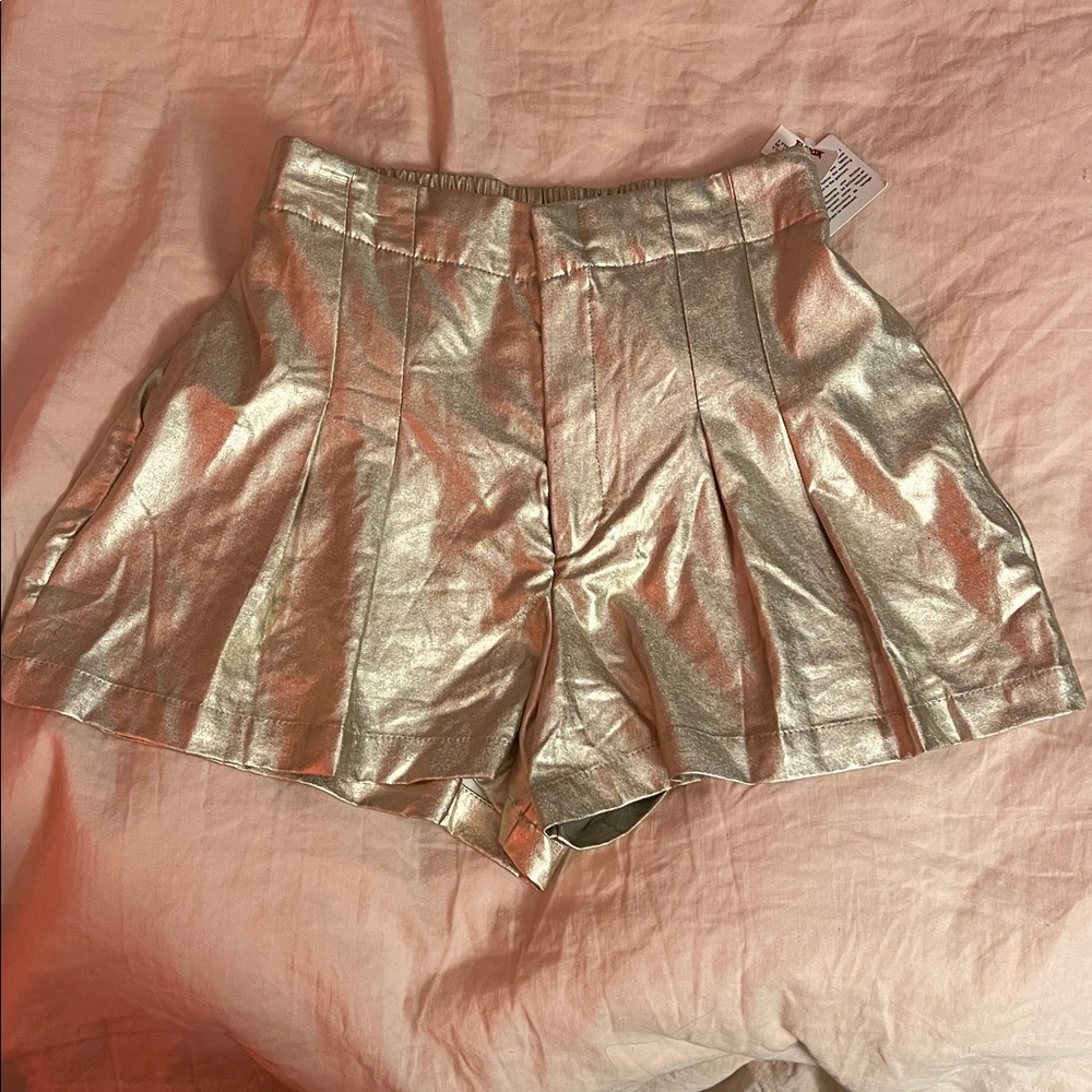 House Of Harlow 1960 Light Metallic Gold Shorts XS - Picture 2 of 6